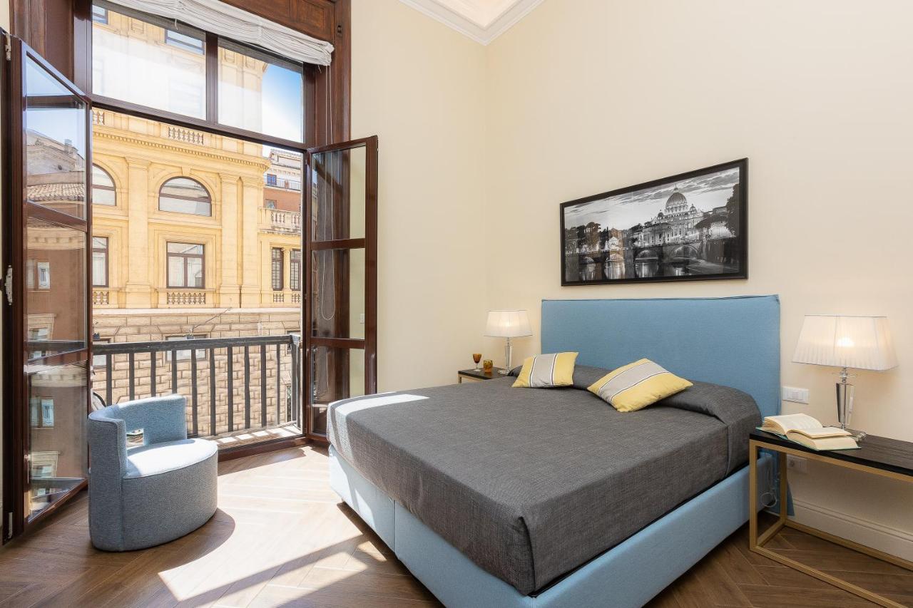 Spa Apartment Via Barberini Roma Exterior foto