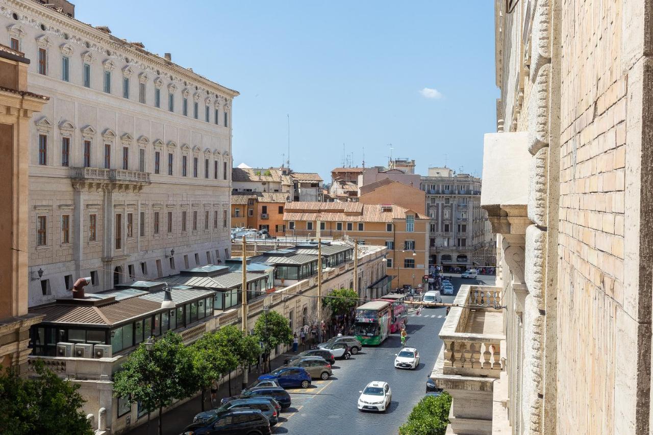 Spa Apartment Via Barberini Roma Exterior foto