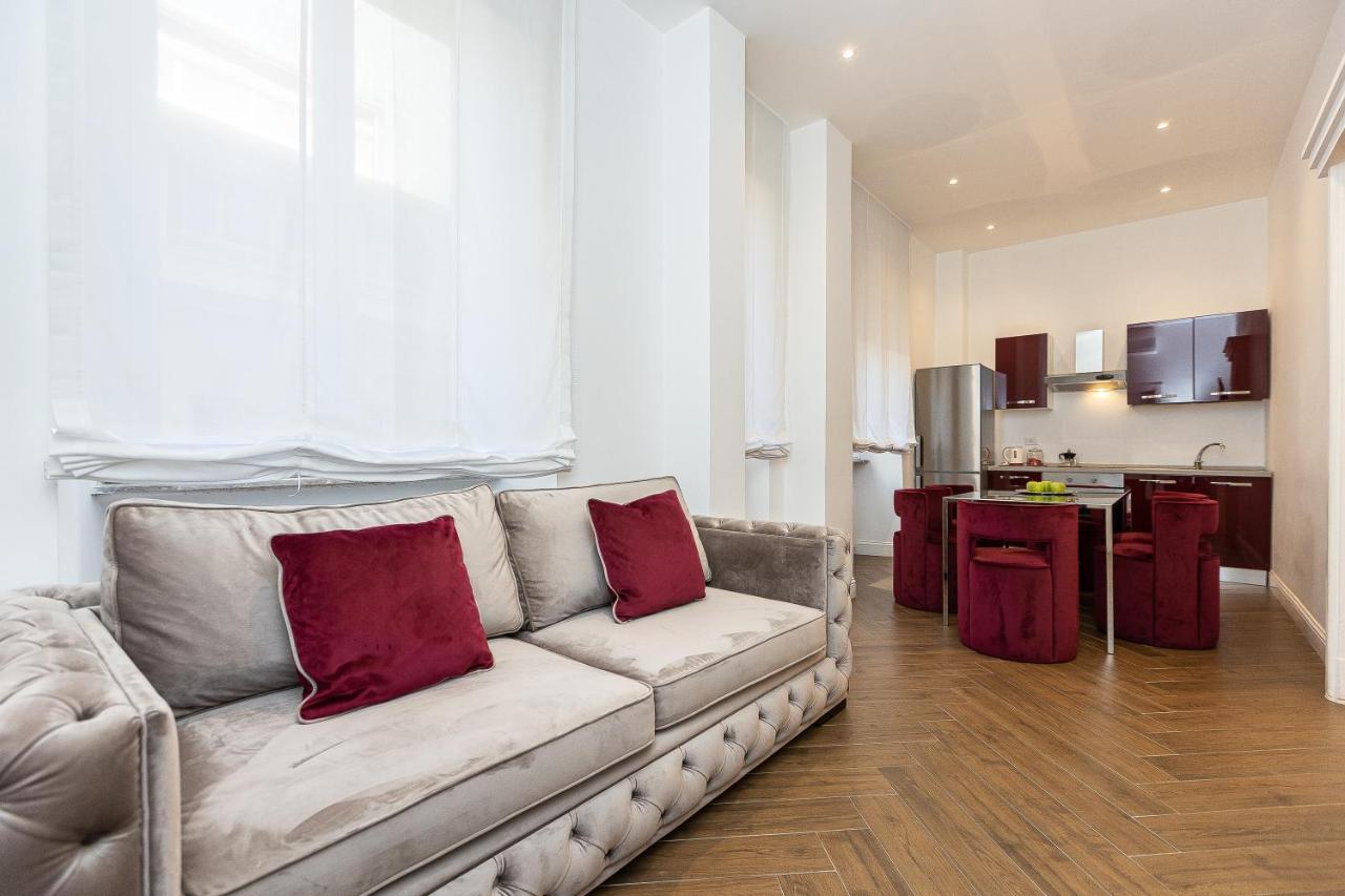 Spa Apartment Via Barberini Roma Exterior foto